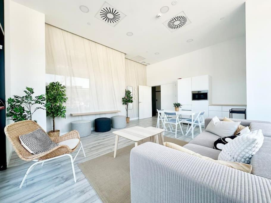 Modern 2 Bed 23 Floor Urban Sky Apartamento Málaga