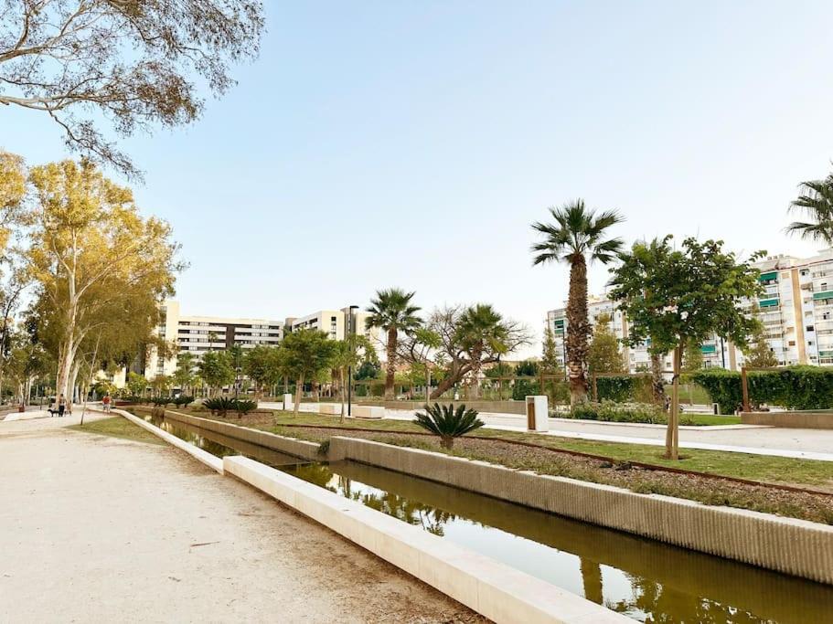 Modern 2 Bed 23 Floor Urban Sky * Malaga